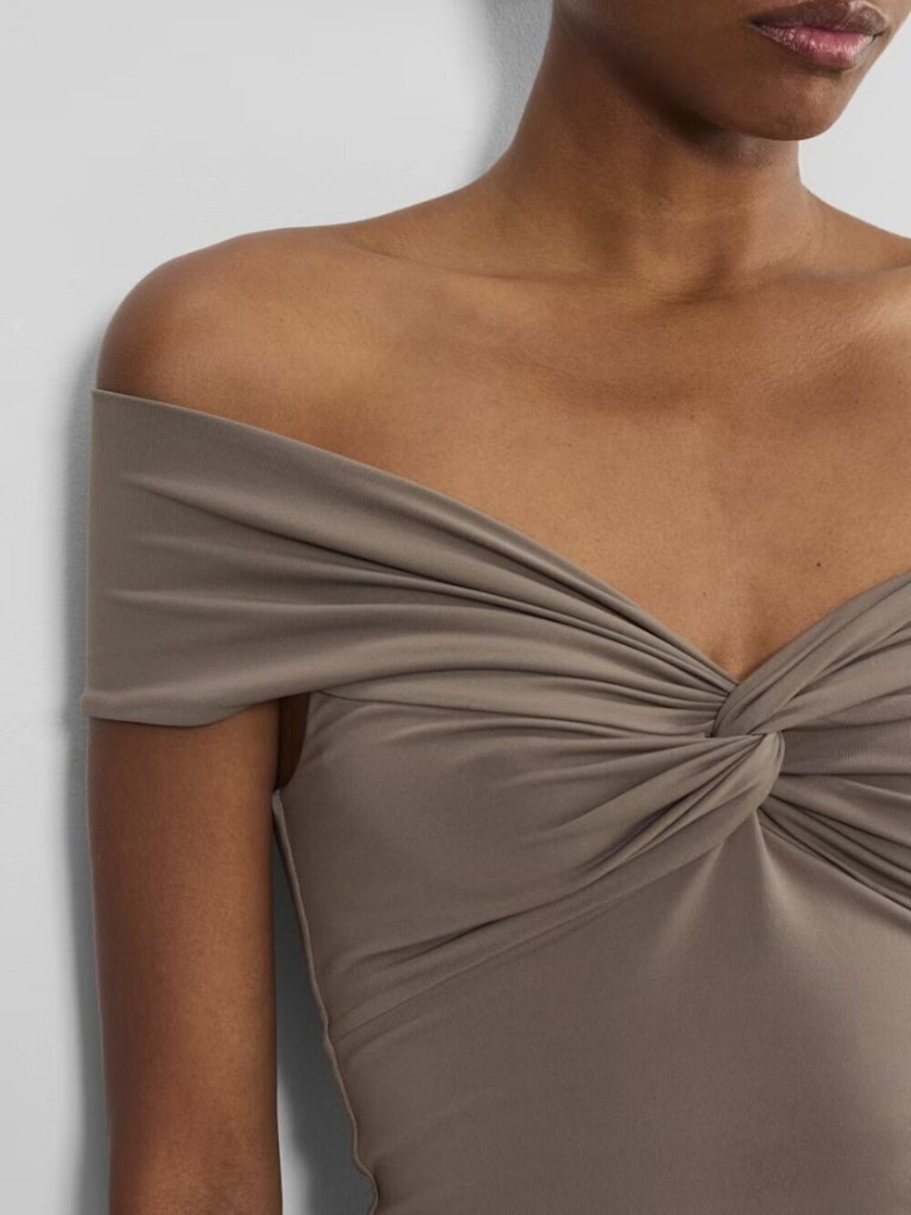 Aritzia Contour Twist Off-shoulder Top